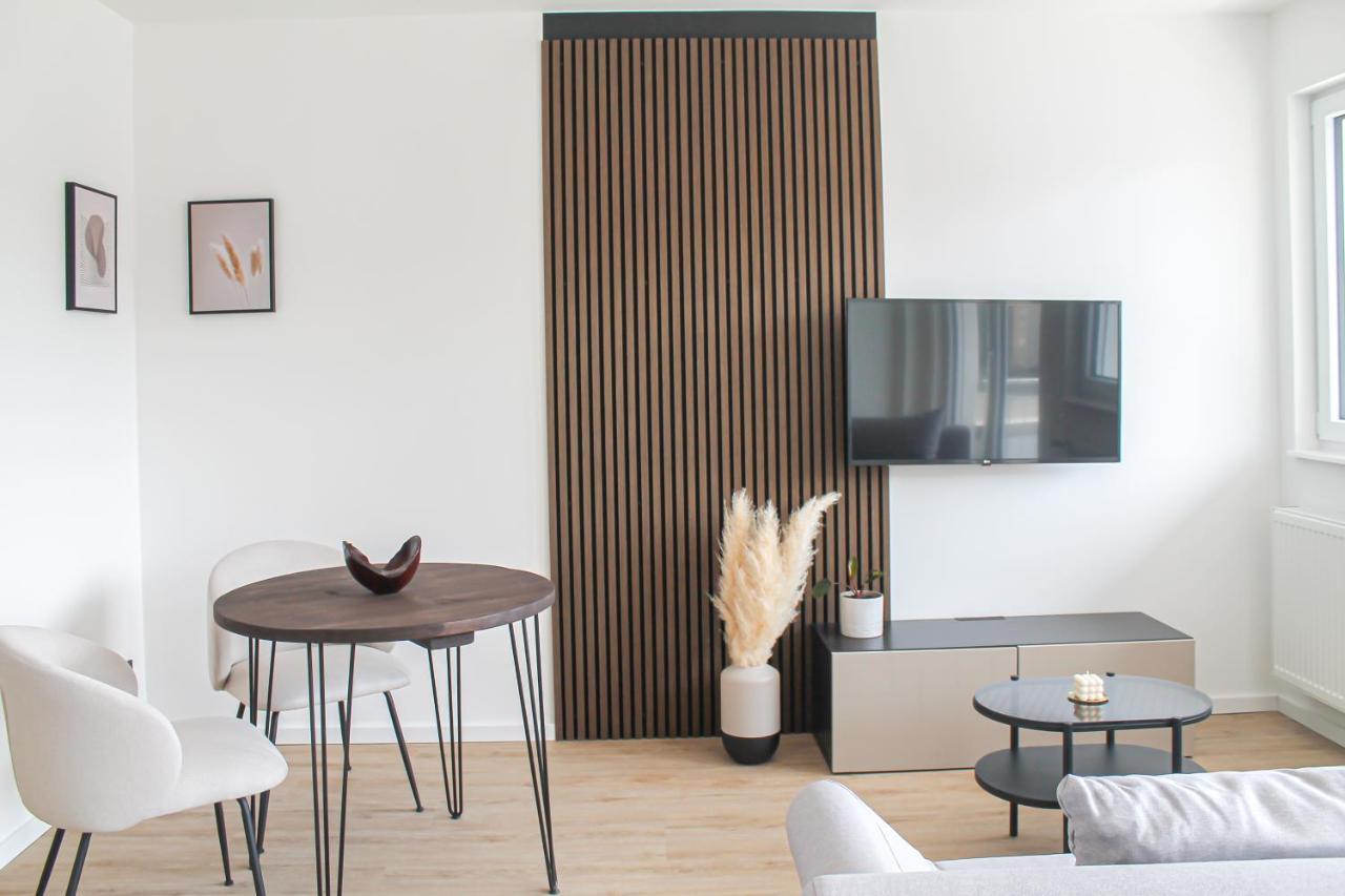 Special Apartment - Stadtnah, Balkon, Parkplatz, E-Ladestation, Gitterbox Fuer Fahrraeder, Fitnessstudio Koblenz  Kültér fotó