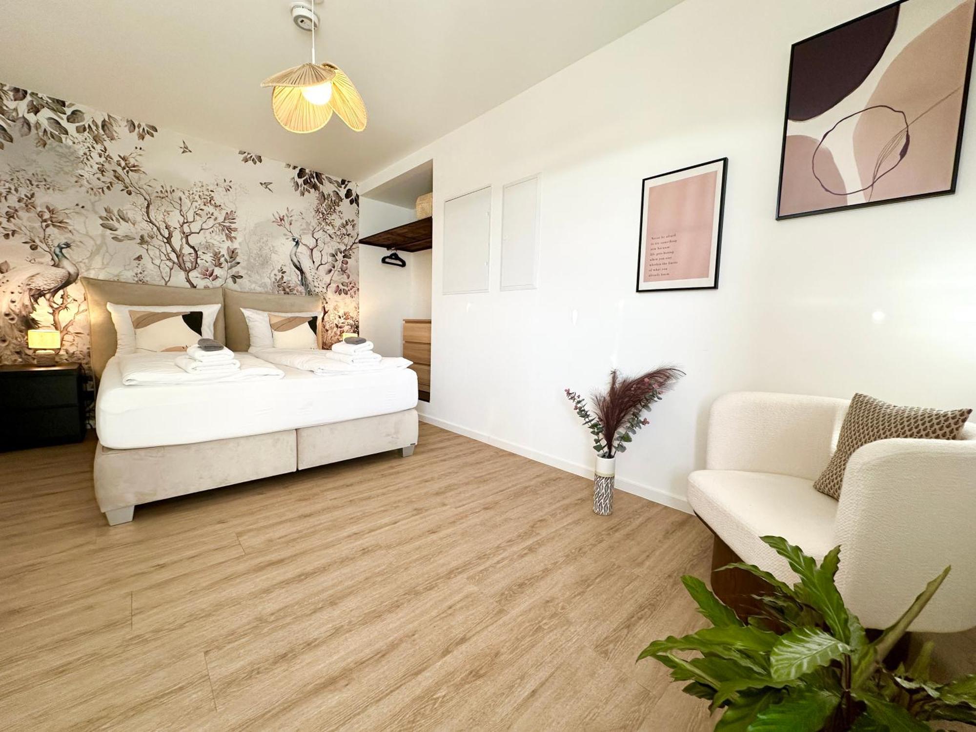 Special Apartment - Stadtnah, Balkon, Parkplatz, E-Ladestation, Gitterbox Fuer Fahrraeder, Fitnessstudio Koblenz  Kültér fotó